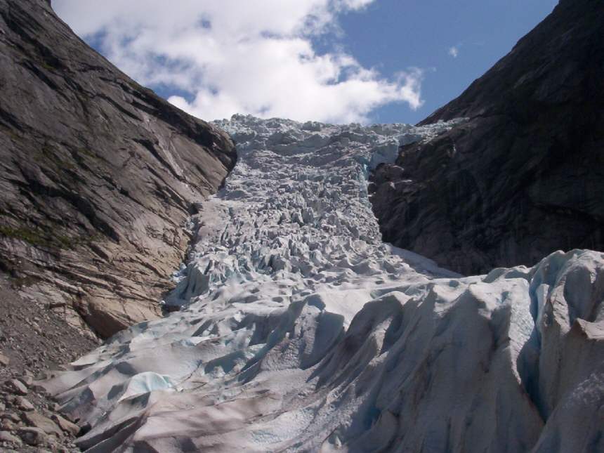 Briksdalsbreen ist eine Gletscherzunge des ca.490qkm grossen Jostedalbreen