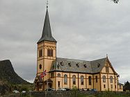 Die Lofotenkathedrale ist die grte Holzkirche Nordnorwegens