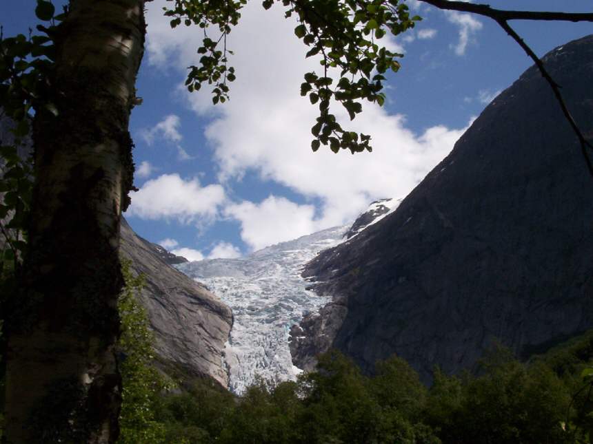 Briksdalsbreen ist eine Gletscherzunge des ca.490qkm grossen Jostedalbreen