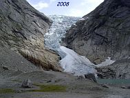 Wir sahen keine geführten Gletscherwanderungen mehr, denn der Aufstieg wäre hier viel zu gefährlich.