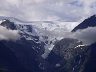 Blick vom Campingplatz, hoch zum  Jostedalbreen Gletscher.