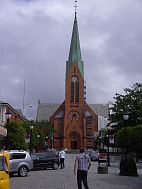 Die Vår Frelsers Kirke in Haugesund ist unserer St.-Michaels-Kirche in Dresden-Bühlau in vielen ähnlich.