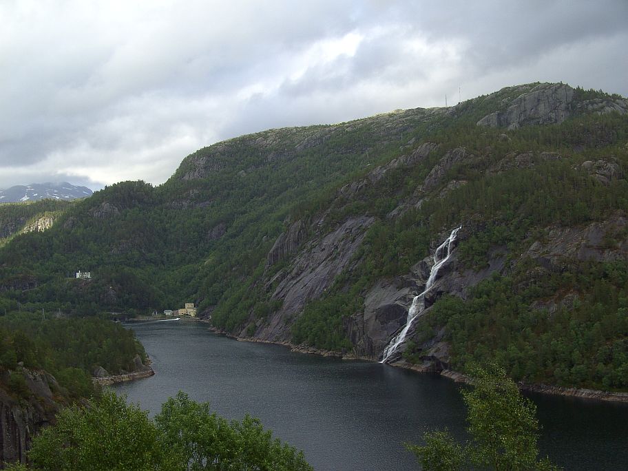 Der Størlivatnet bei Hellandsbygd, wo Norwegen am norwegischten ist.