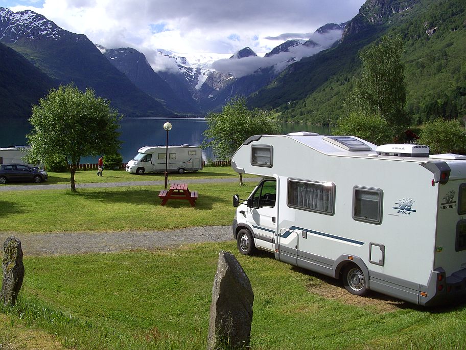 Von Camping Olden Gytri aus, ist es nur eine kurze Strecke zu Norwegens bekanntesten Gletscher, dem Briksdalsbreen. 
