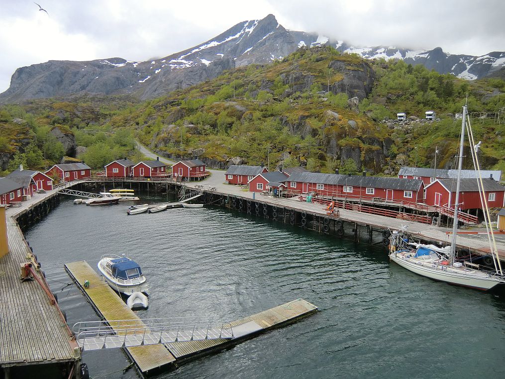 Der idyllische Hafen von Nusfjord - Lofoten