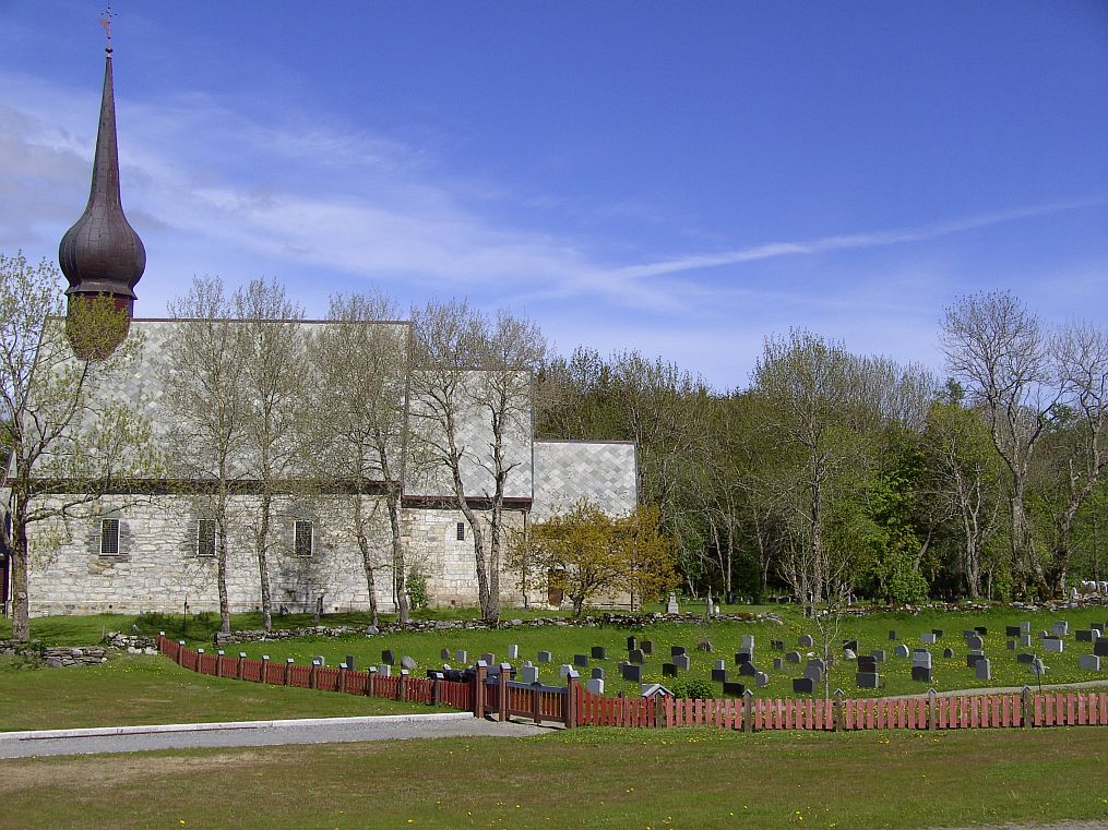 Kirche von Alstahaug am Petter Dass Museum