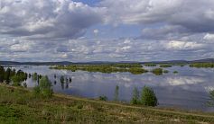 Hochwasser im Torneälv. Er wird auch als schwedische Nil bezeichnet.