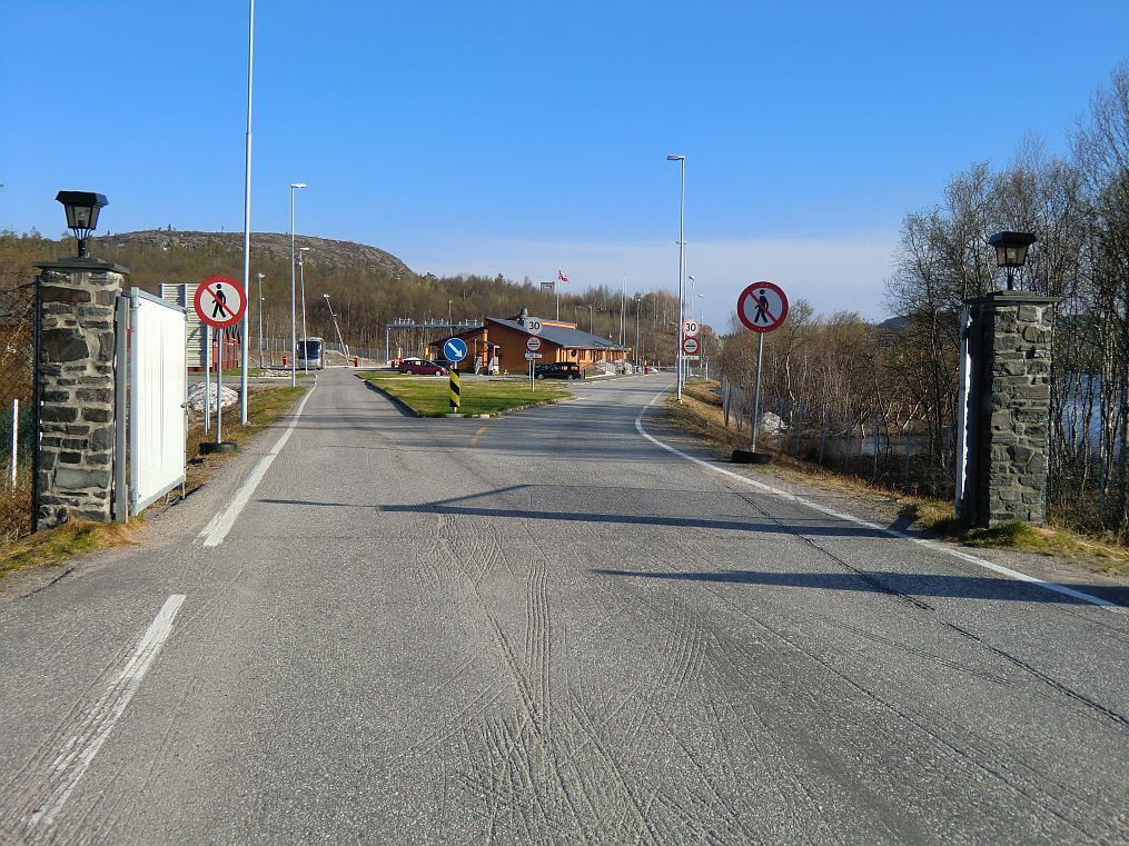 Der Norwegische Zollhof an der Grenze zu Russland