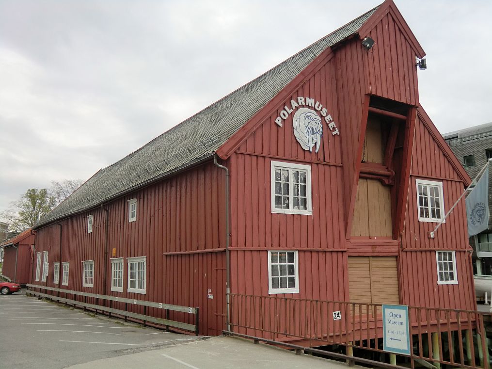 Das Polarmuseum schildert zahlreiche Arktisexpeditionen, die von Tromsø aus starteten.