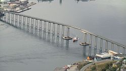 Die 1.036 m  lange Brücke hat 58 Felder
