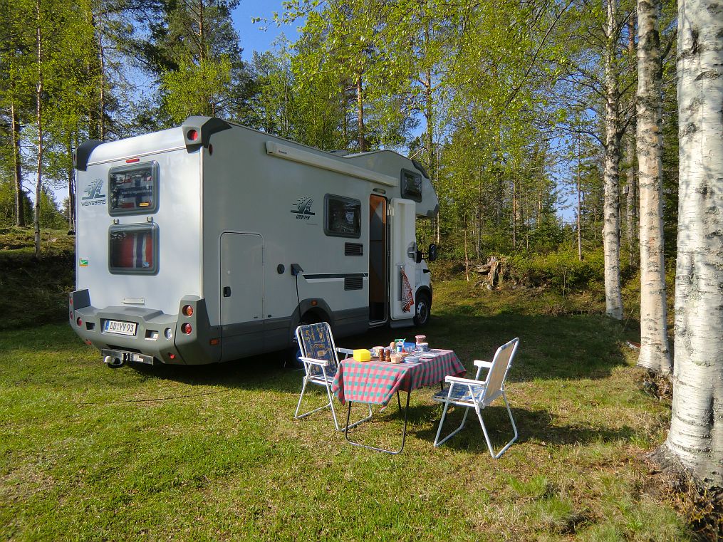 Lufta Camping ist ein Platz, nahe der E4 und dem Lufta Bad. Trotzdem hat man hier seine Ruhe auf der Durchreise in den Norden.