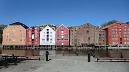 Trondheim war bereits früher ein wichtiger Verkehrsknotenpunkt, davon legen die alten Speicherhäuser Zeugnis ab